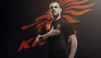 开云网页版-德甲：拜仁5-0横扫奥格斯堡，莱万完成帽子戏法，拜仁5-1狂胜 莱万梅开二度